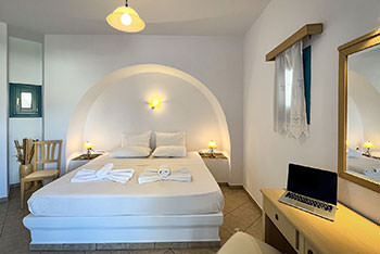 Horizon Hotel | Hotel in Folegandros island