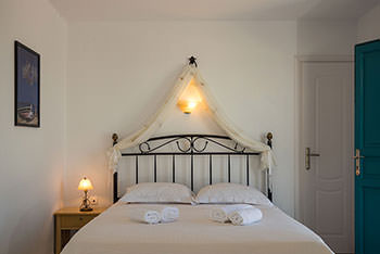 Horizon Hotel | Hotel in Folegandros island